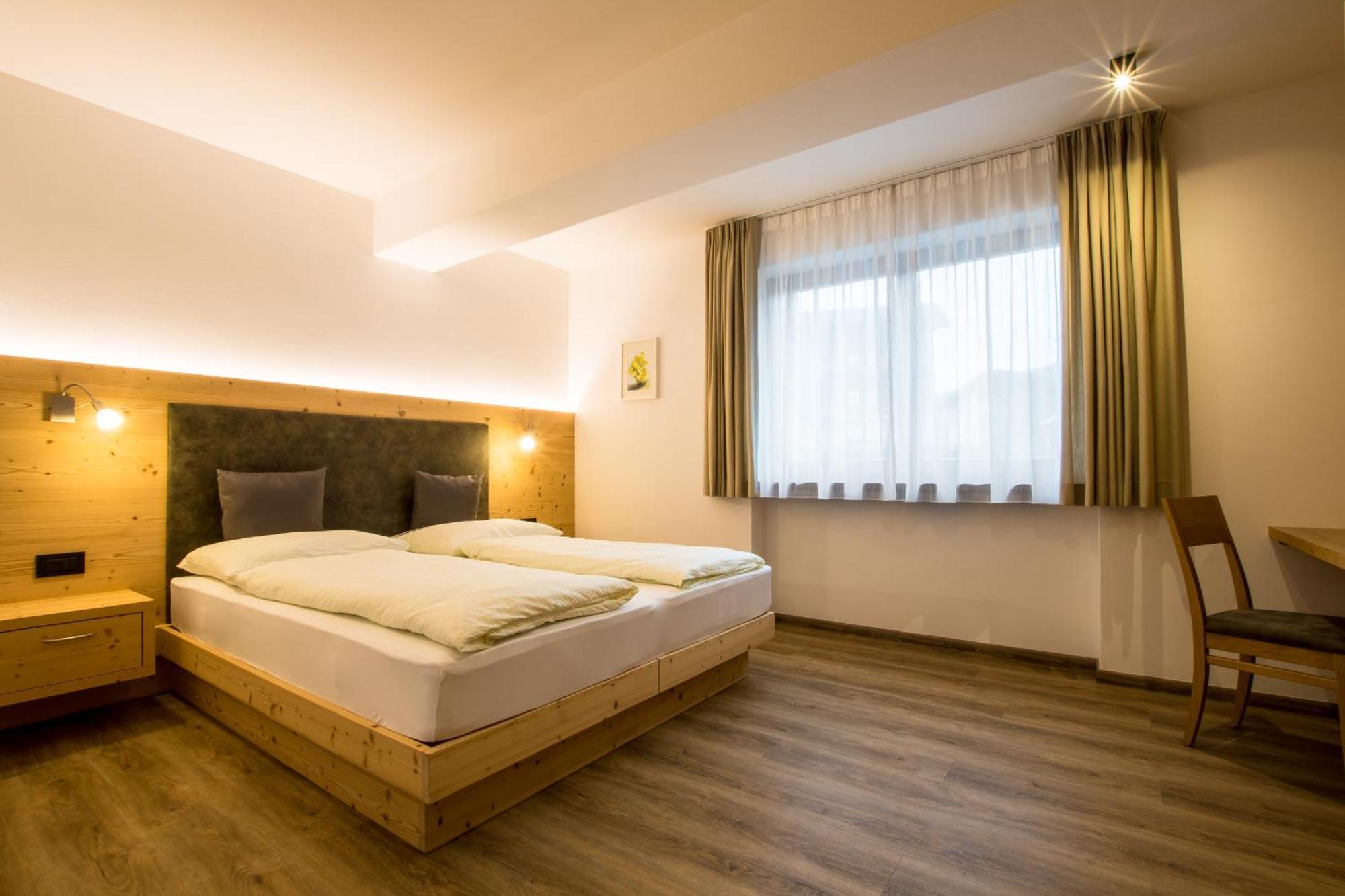 Residence Crazzolara ลาวิลลา ภายนอก รูปภาพ